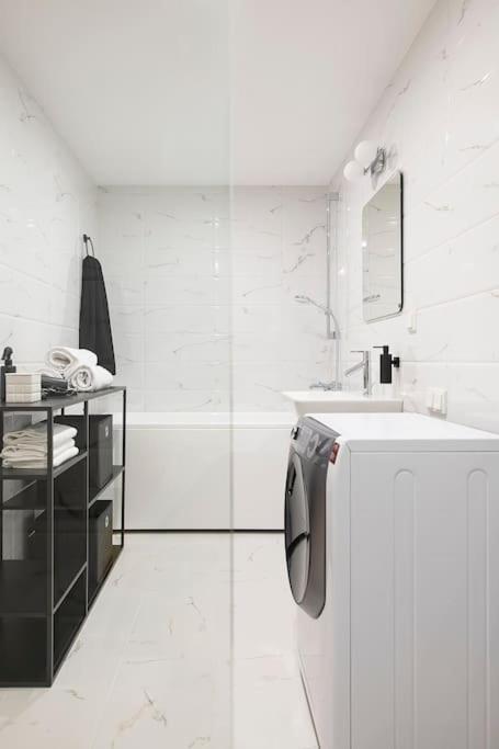 W Apartments Uus-Hollandi With Sauna Tallinn Eksteriør billede